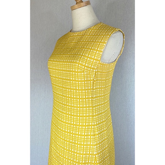 1960s-Inspired Yellow Shift Dress Suit - Picture 6 of 16